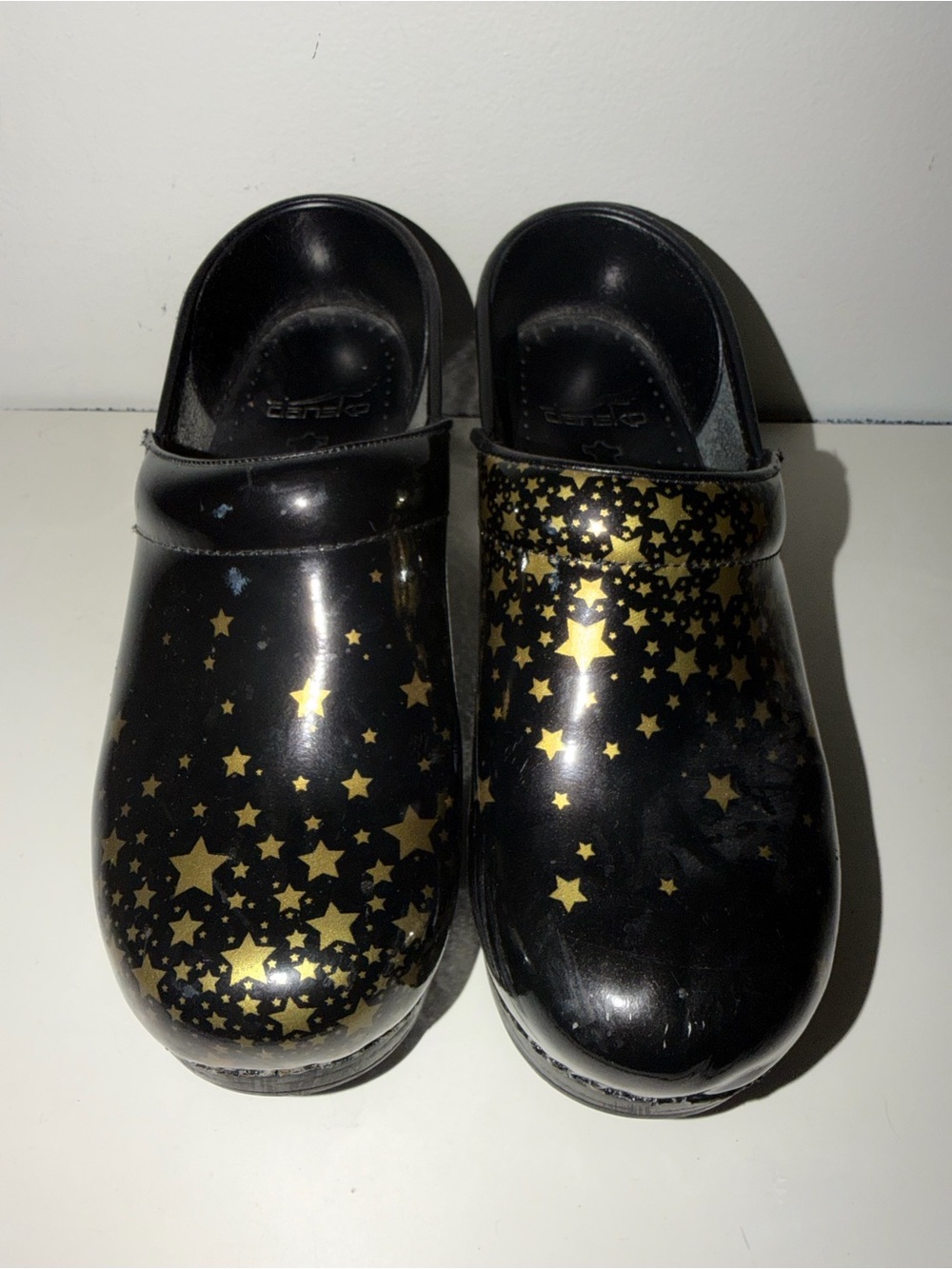 Dansko Black w/Gold Star Clogs. Sz 36